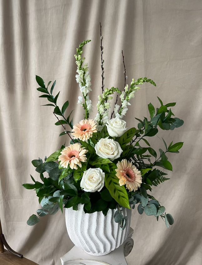 Plante avec insertions de fleurs - Gerbera