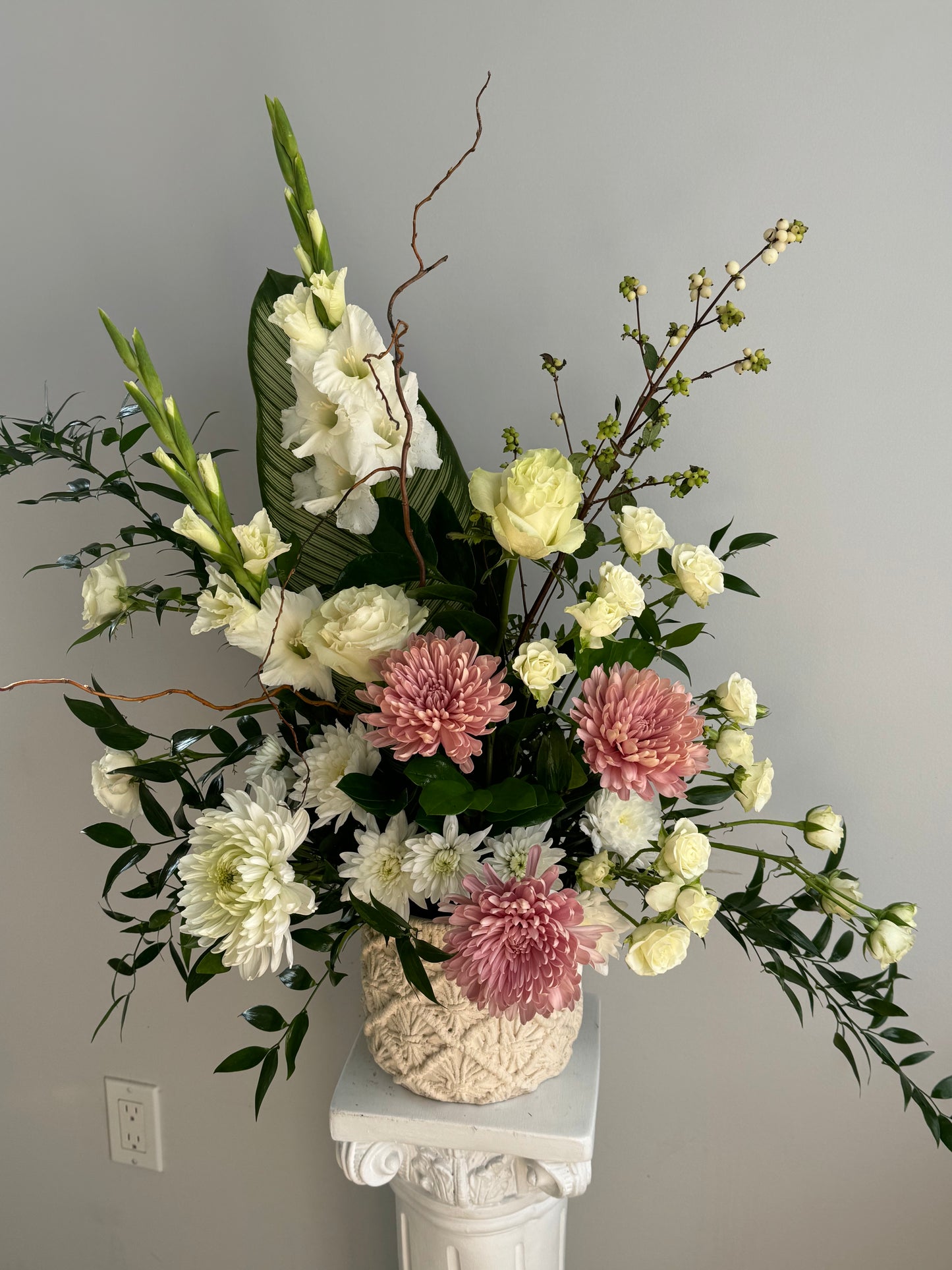 Plante avec des insertions de fleurs - Aura