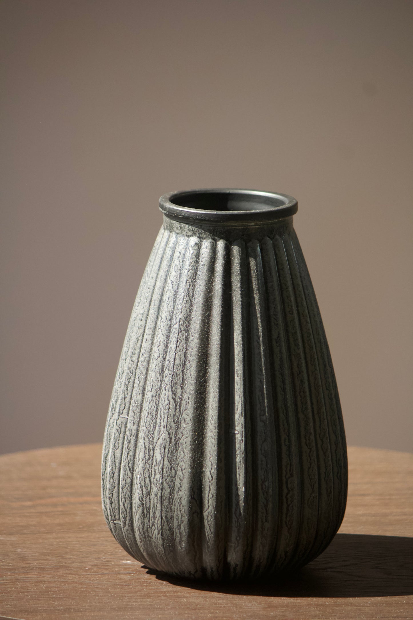Vase Noir Texturé - Mat